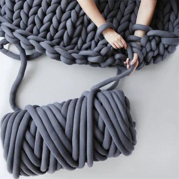 250 г дебелото супер тромава набит прежди за ръчно плетене на една кука мека големи памук САМ Arm Knitting Roving Прядильная прежди за одеала