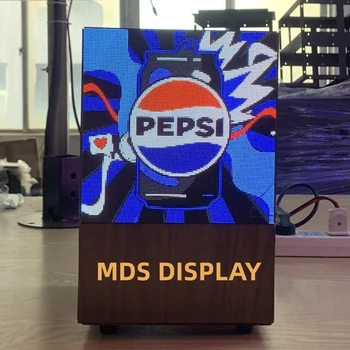 MDS Екран на предния край на дисплея показва чара на марката
