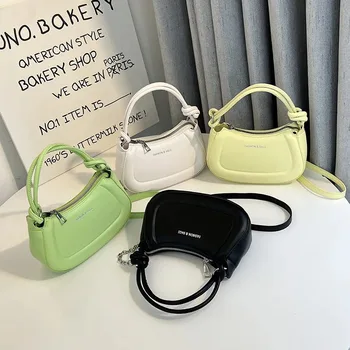 Пролетно-Лятна Новата Модерна Дамска чанта От Изкуствена Кожа с Едно рамо под мишниците, Проста и Модерна Малка Квадратна чанта През рамо